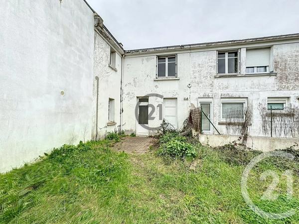 Maison à vendre  6 pièces - 106,34 m 2   GUERANDE  - 44
