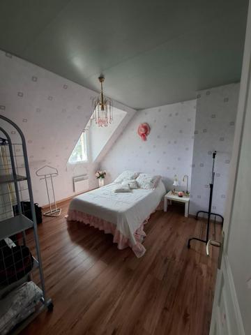 Belle Propriété 6 pièces sur terrain verdoyant 1693 m²