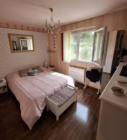 Belle Propriété 6 pièces sur terrain verdoyant 1693 m²