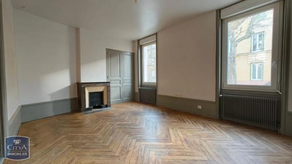 Appartement à louer 4 pièces 85.44m²