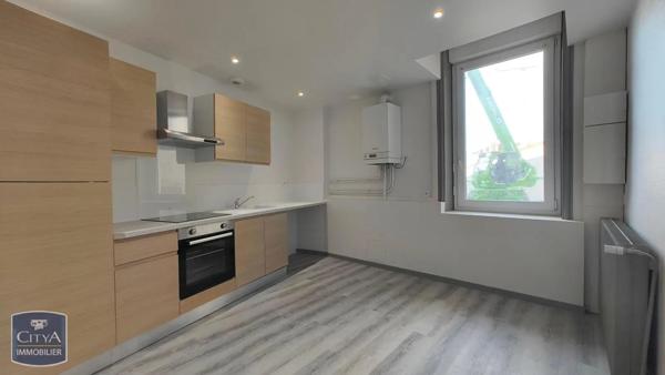 Appartement à louer 4 pièces 85.44m²