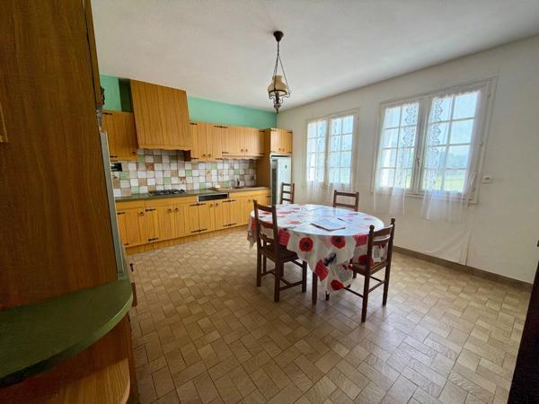 Maison à vendre 8 pièces  (56)