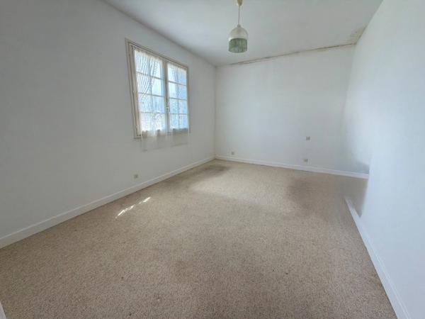 Maison à vendre 8 pièces  (56)