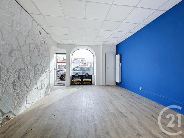 Appartement Local à vendre  1 pièce - 25 m 2   RIOM  - 63
