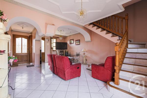 Maison à vendre  4 pièces - 156,50 m2 ST MARTIN D HERES - 38