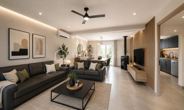 Nichée dans un quartier prisé et cherchant son futur propriétaire, cette maison de 1990 est la promesse d’un quotidien paisible et confortable. Idéal pour les familles en quête d’un espace à vivre harmonieux, ce bien se distingue notamment par ses deux terrasses et sa commodité de parking ainsi que son jardin clos. 

Cette maison de 102 m², composée de 4 pièces, offre de beaux volumes. Elle s'étend sur deux niveaux et vous invite à découvrir un agencement intérieur bien pensé, elle offre un vaste potentiel pour une personnalisation selon vos goûts.

Les deux terrasses promettent des moments conviviaux en extérieur. Elle bénéficie de nombreux équipements comme la climatisation réversible et un poêle dans les pièces de vie ainsi qu’une cuisine meublée et équipée . 

À proximité des commodités essentielles - écoles, commerces et transports - ce bien non soumis à copropriété (ni en procédure) garantit sérénité et praticité au quotidien. Pour une visite personnalisée, contactez Evelyne Martin, votre interlocutrice. 

    Certaines photos ont été aménagées virtuellement à l’aide de l’intelligence artificielle afin de faciliter la projection.( piscine et salon ) 

Profitez d'une opportunité unique d'acquérir une maison où chacun pourra réaliser ses rêves.