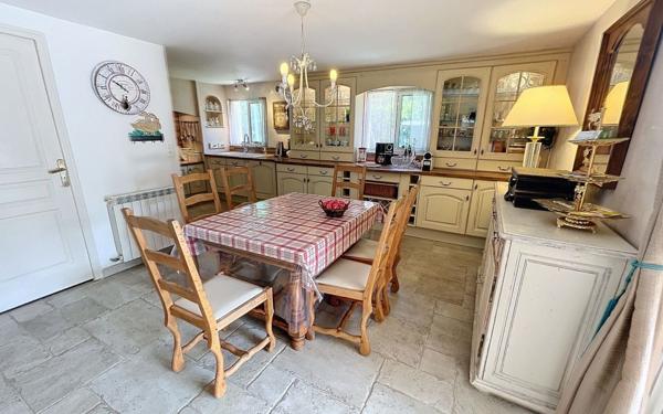 Maison à vendre    4 pièces •  Mouans-Sartoux