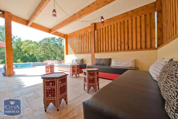 Maison à louer 5 pièces 198.67m²