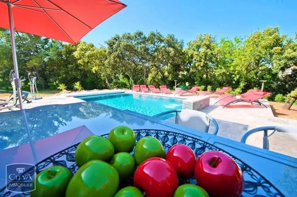 Maison à louer 5 pièces 198.67m²