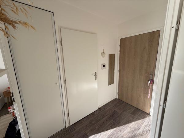 Crécy-la-Chapelle (77580) SUPERBE F2 AVEC BALCON AU CENTRE DE CRECY LA CHAPELLE