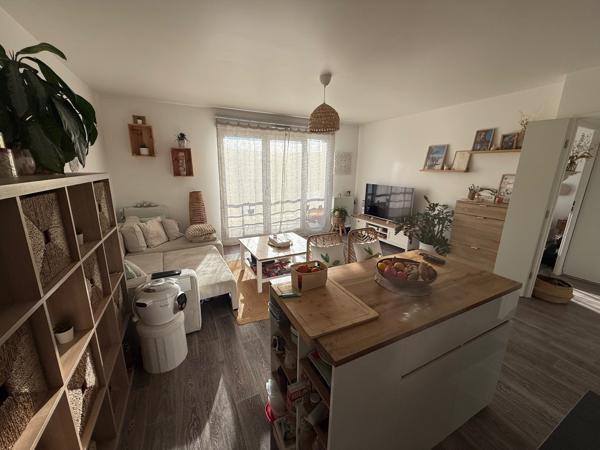 Crécy-la-Chapelle (77580) SUPERBE F2 AVEC BALCON AU CENTRE DE CRECY LA CHAPELLE