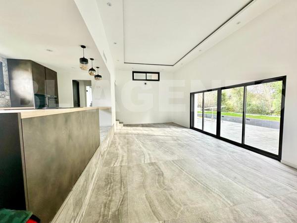 maison/villa 5 pièce(s) 150 m2