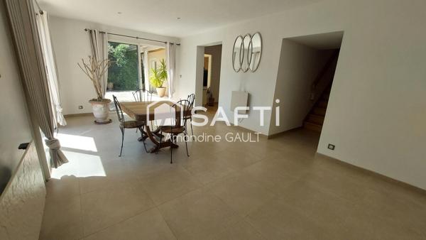 Maison individuelle avec piscine secteur Rieu