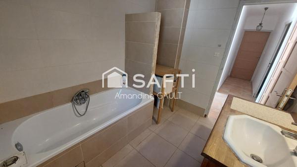 Maison individuelle avec piscine secteur Rieu
