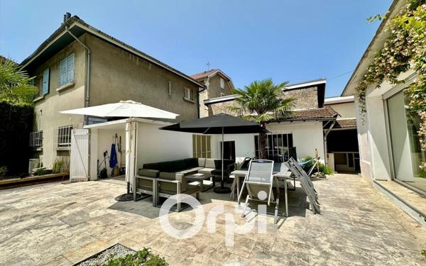 Maison à vendre    9 pièces • 224,30 m2 Villard-Bonnot