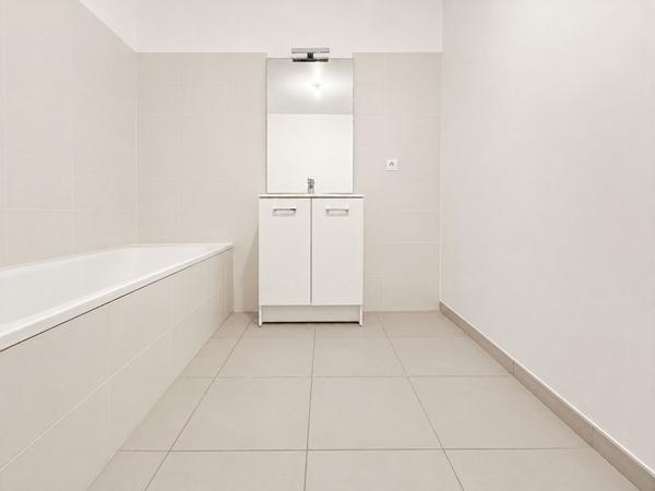 Appartement Mérignac T3 66 m2, terasse 8m2, hyper-centre, parking