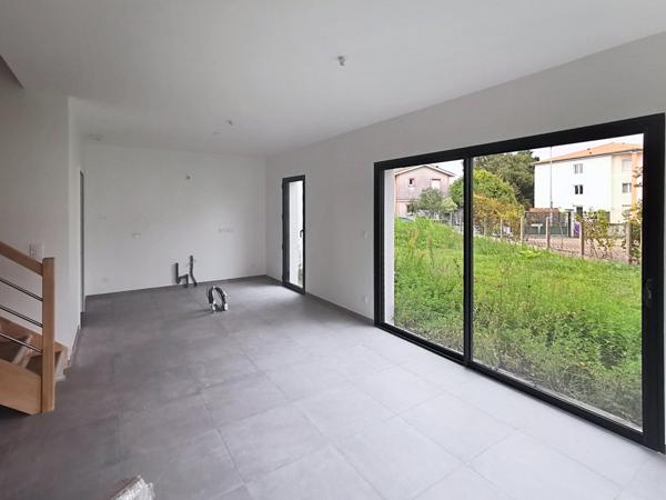 Maison 4 chambres avec garage