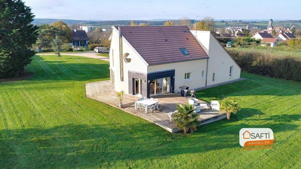 Maison contemporaine sur un terrain de 8186 m2