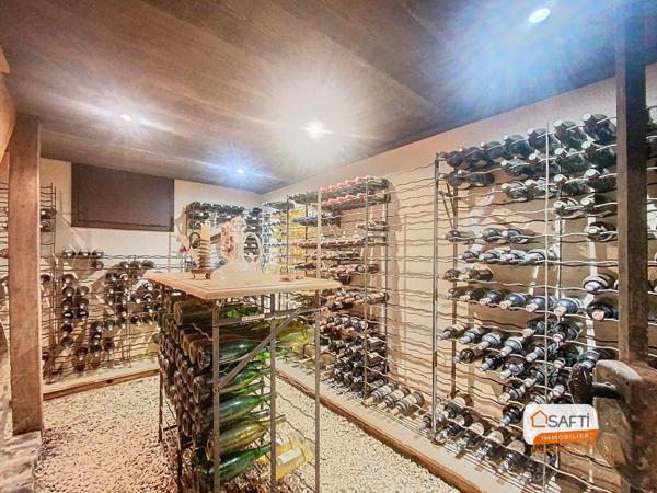 Maison contemporaine sur un terrain de 8186 m2