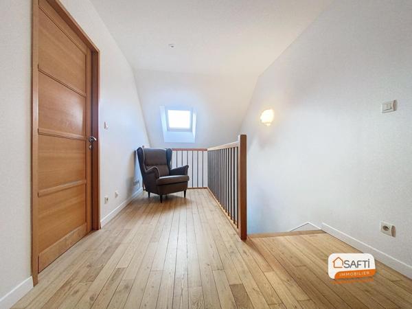 Maison contemporaine sur un terrain de 8186 m2