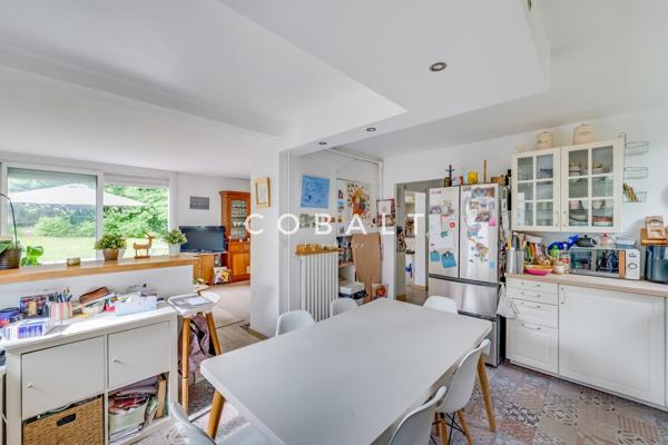 Maison à vendre 142m2 - 6 pièces - 4 chambres - La Celle-Saint-Cloud (78170)