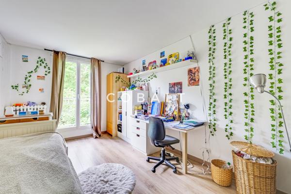 Maison à vendre 142m2 - 6 pièces - 4 chambres - La Celle-Saint-Cloud (78170)