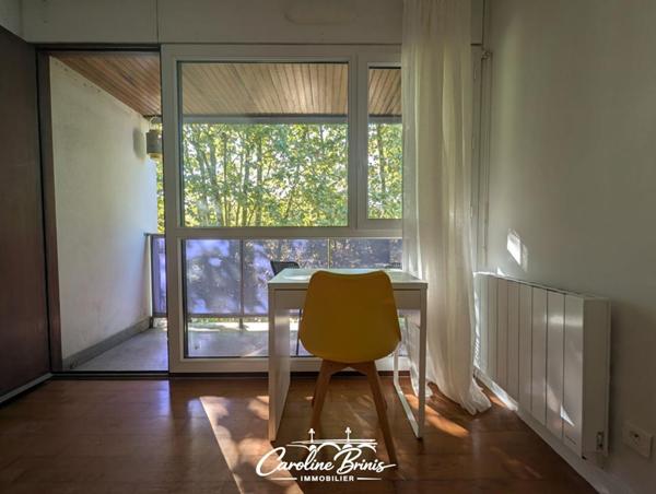 Appartement traversant et lumineux - Bordeaux St Croix- gare St Jean- Ascenseur - T3 de 72m²