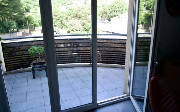 Appartement à vendre    3 pièces • 58 m2 Grasse