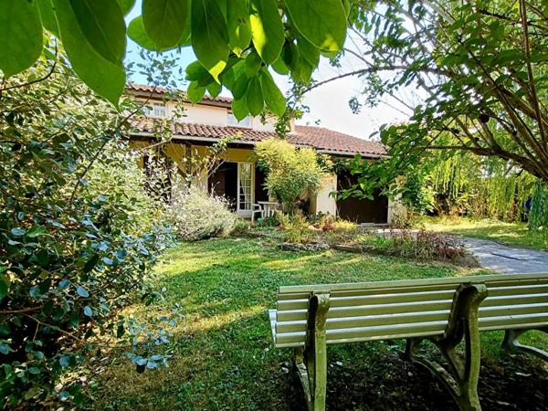 Maison Le Temple Sur Lot 5 pièce(s) 113 m2