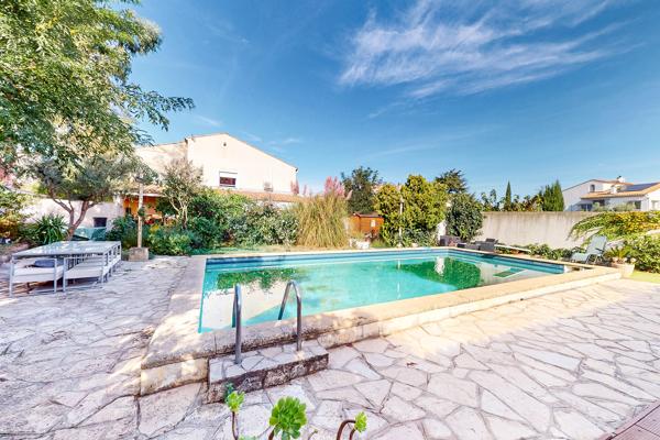 Viager occupé – Haut de villa 91 m², jardin et piscine