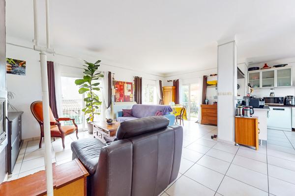 Viager occupé – Haut de villa 91 m², jardin et piscine