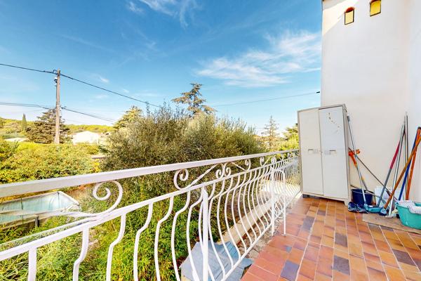 Viager occupé – Haut de villa 91 m², jardin et piscine