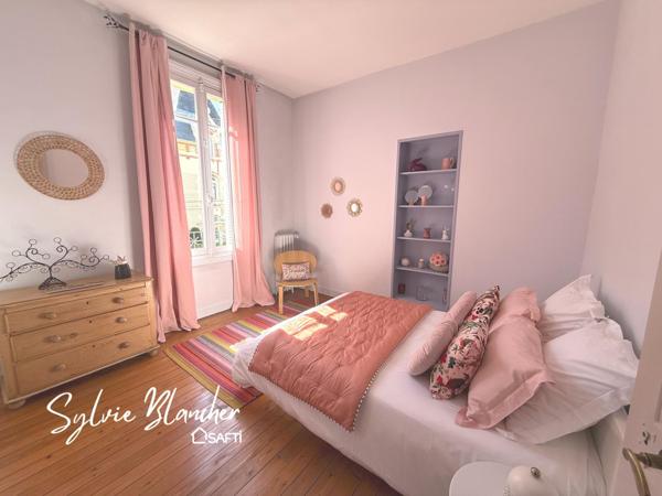 MAISON FAMILIALE DE 165 M2 - 5 CHAMBRES - TERRAIN 270 M2