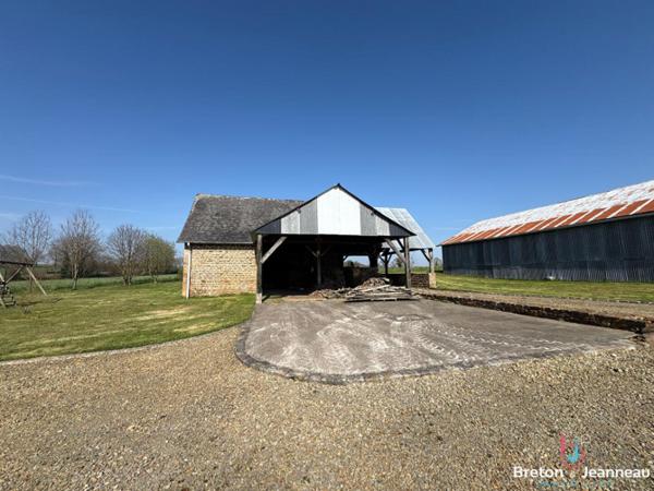 Longère en pierres rénovée sans voisins à Larchamp