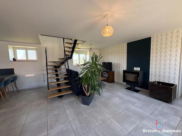 Longère en pierres rénovée sans voisins à Larchamp