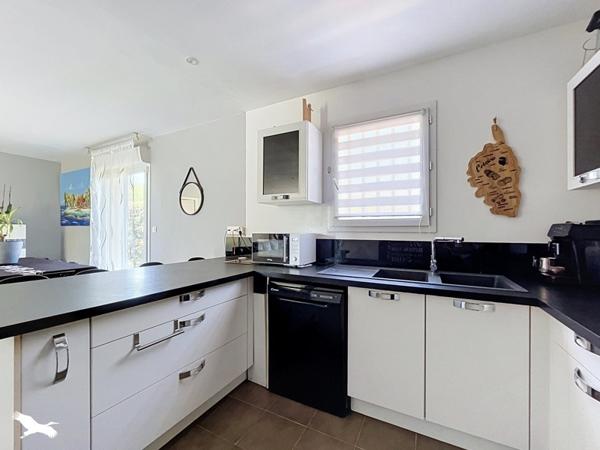 Maison 304 000 € Hourtin 6 p 101 m² DPE C