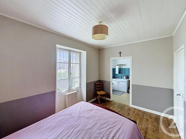 Maison à vendre  8 pièces - 148 m 2   GUICHEN  - 35