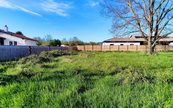 Terrain à vendre    Labastidette