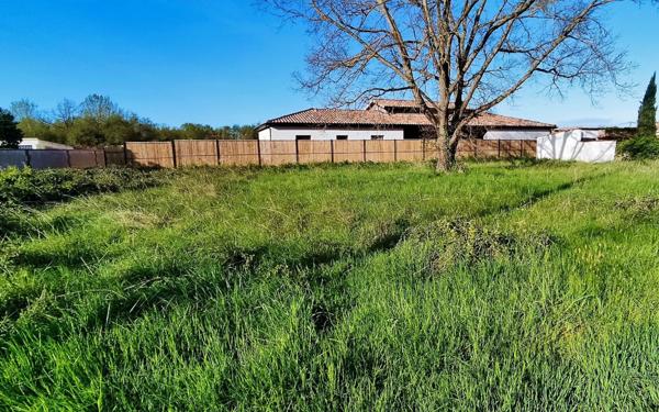 Terrain à vendre    Labastidette