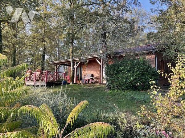 A VENDRE : Complexe d'hébergement touristique : dans un magnifique cadre de verdure, bel ensemb...