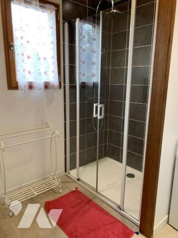 A VENDRE : Complexe d'hébergement touristique : dans un magnifique cadre de verdure, bel ensemb...