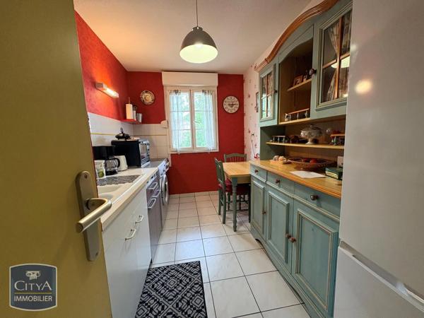 Appartement à louer 3 pièces 61.62m² Cognac (16100)