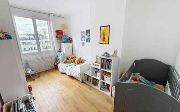Appartement à vendre    3 pièces • 57 m2 Montrouge