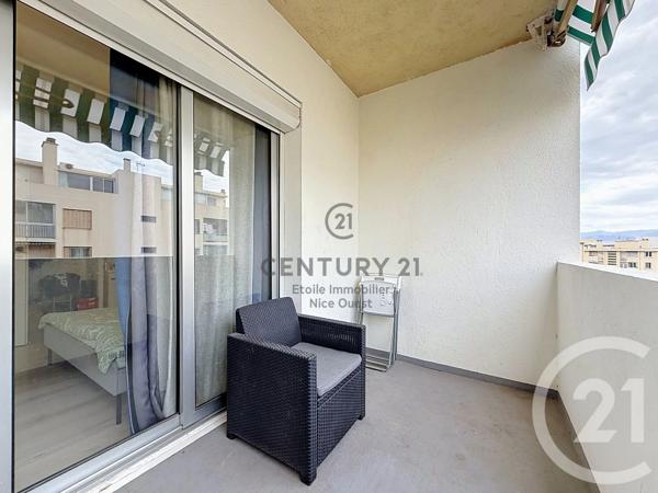 Appartement F3 à vendre  4 pièces - 69,73 m 2   NICE  - 06