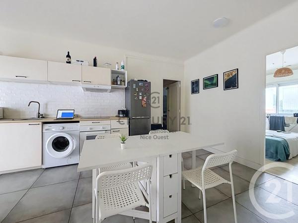 Appartement F3 à vendre  4 pièces - 69,73 m 2   NICE  - 06