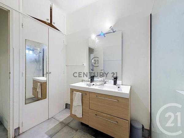 Appartement F3 à vendre  4 pièces - 69,73 m 2   NICE  - 06