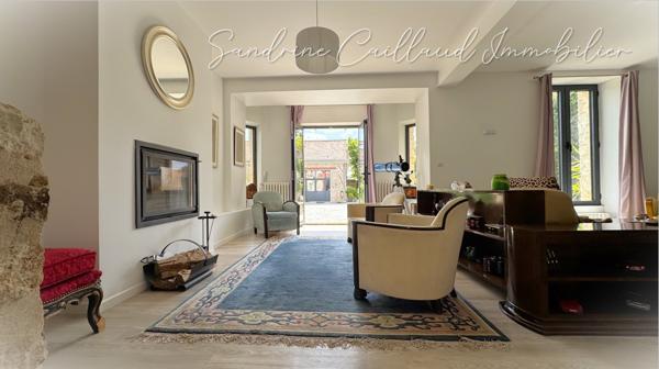 À 50 min de Paris - Propriété de charme 229 m² avec dépendance contemporaine et jardin - 5 chambres - 1084 m² de terrain - 488800 Euros HAI