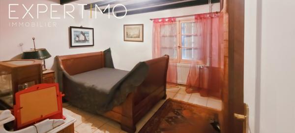 Dignac (16410) Viager Occupé Homme de 79 ans bouquet 57000 € rente 702 € maison 170 m²