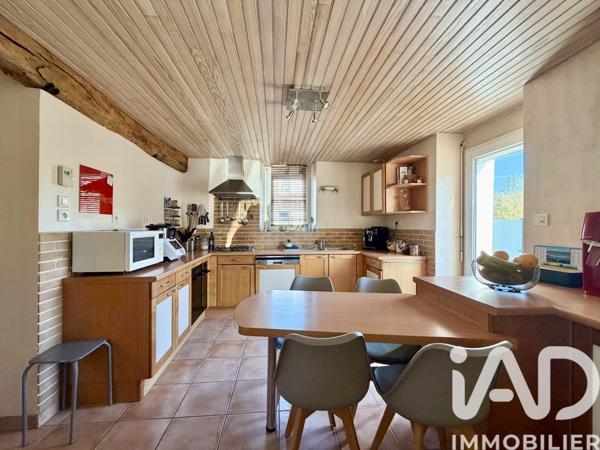 Maison à vendre 7 pièces 142 m² Montaigu-Vendée