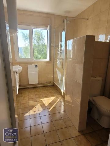 Appartement à louer 3 pièces 65.43m² Maubeuge (59600)